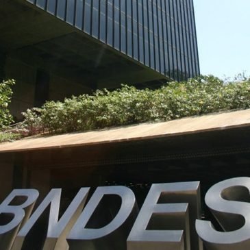 Acordo de US$300 milhões para energias renováveis entre BNDES e Banco dos BRICS